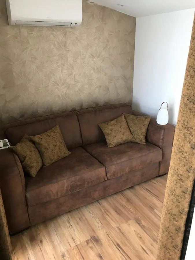Chalet Cosy Atypique Vichy France